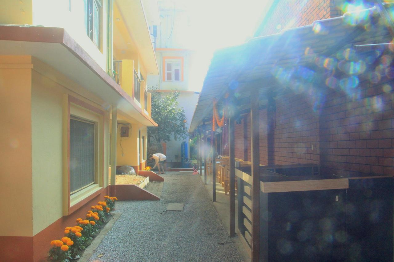 Kathmandu Village House Exterior foto